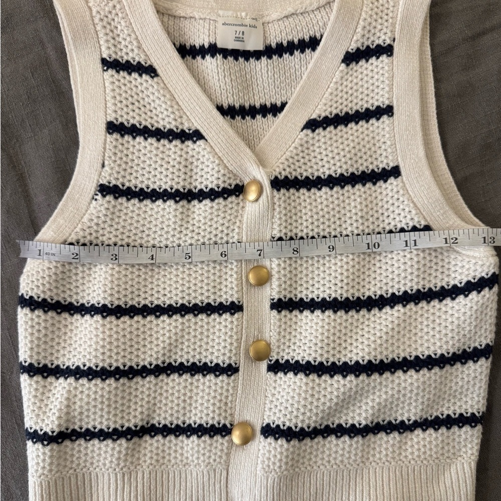 Abercrombie & Fitch Kids Striped Knit Sweater Vest with Gold Buttons Size 7-8 yr - Picture 4 of 4